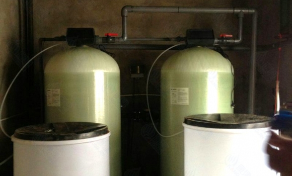 鍋爐軟水器,鍋爐軟化水裝置,離子交換器,鍋爐軟化水設(shè)備10噸/每小時(shí)-康津KJ-KF-E2-900（美國富萊克控制閥2850#6）